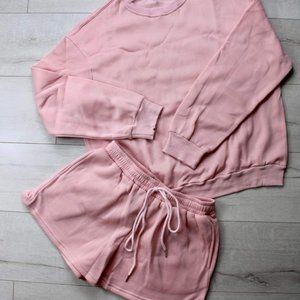 Pullover sweater with matching shorts